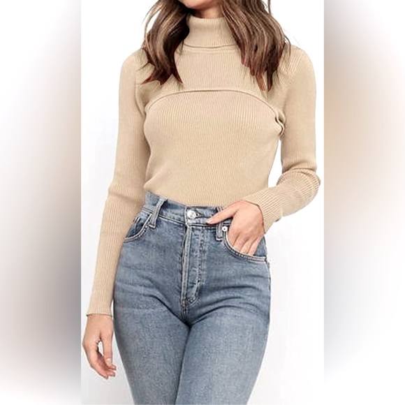 NWOT Women’s Turtleneck Knit Sweater - Picture 2 of 7